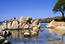 马刺自媒体晒邓肯1999年总决赛数据：他仅仅才二年级，邓肯在马刺的合同